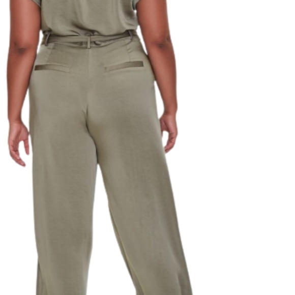 OLIVE GREEN SATIN ☆ COLLAR NECK ☆ JUMPSUIT ☆ NWT - Picture 7 of 9